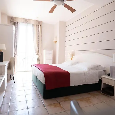 Ligure 4* Alassio