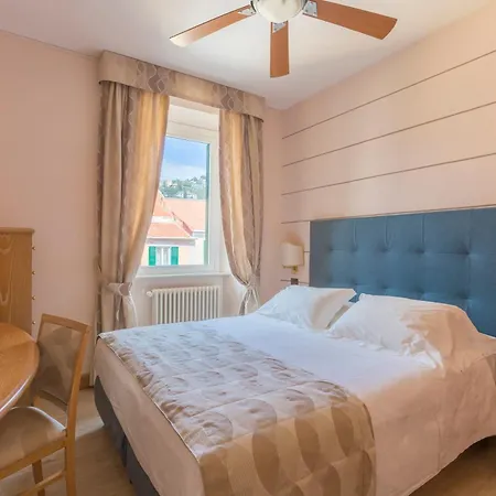 Ligure 4* Alassio