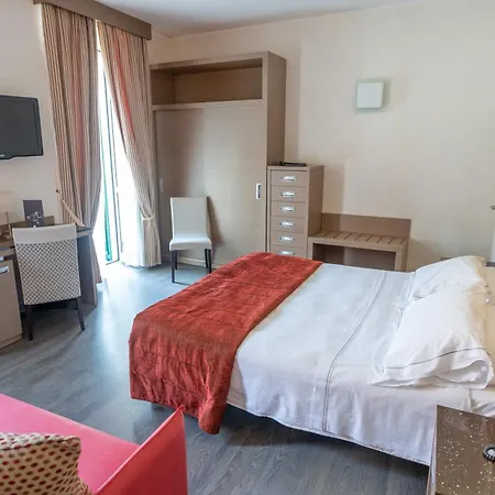 Ligure Готель