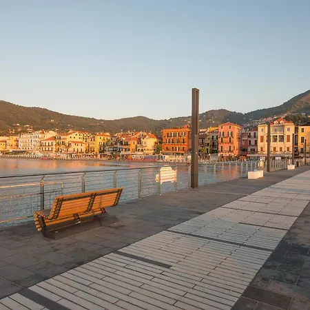 Ligure Готель