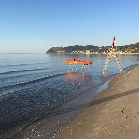 Ligure 4*