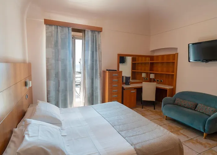 Ligure Ξενοδοχείο 4*